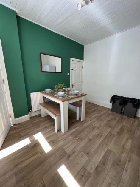 Moorfield Street Guesthouse Leeds  Eksteriør bilde