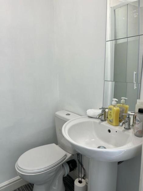 Moorfield Street Guesthouse Leeds  Eksteriør bilde